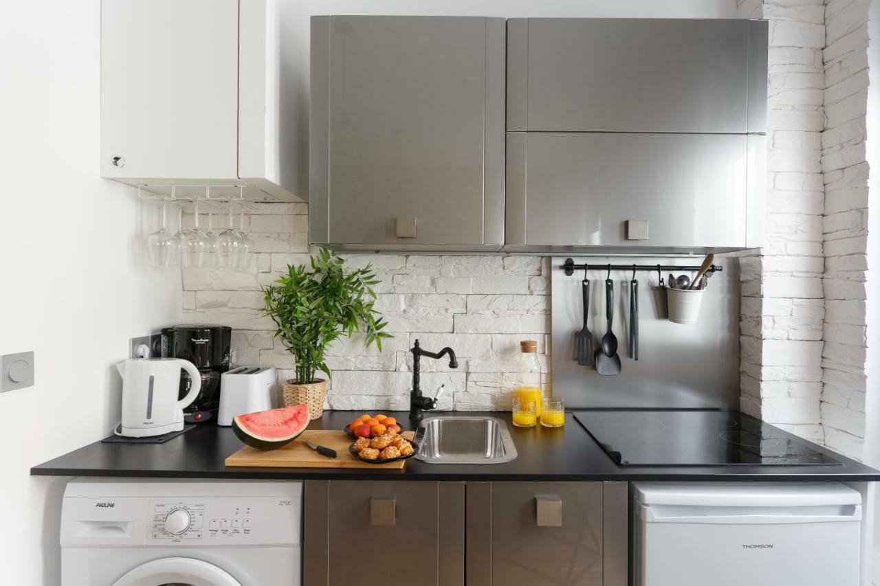 Well Located Studio -Ecole Militaries Champs De Mars Apartment Париж Екстериор снимка
